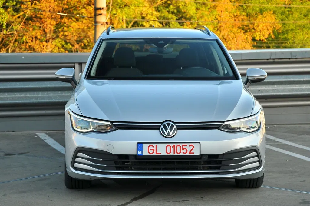 Fotografie: 2022 Volkswagen Golf