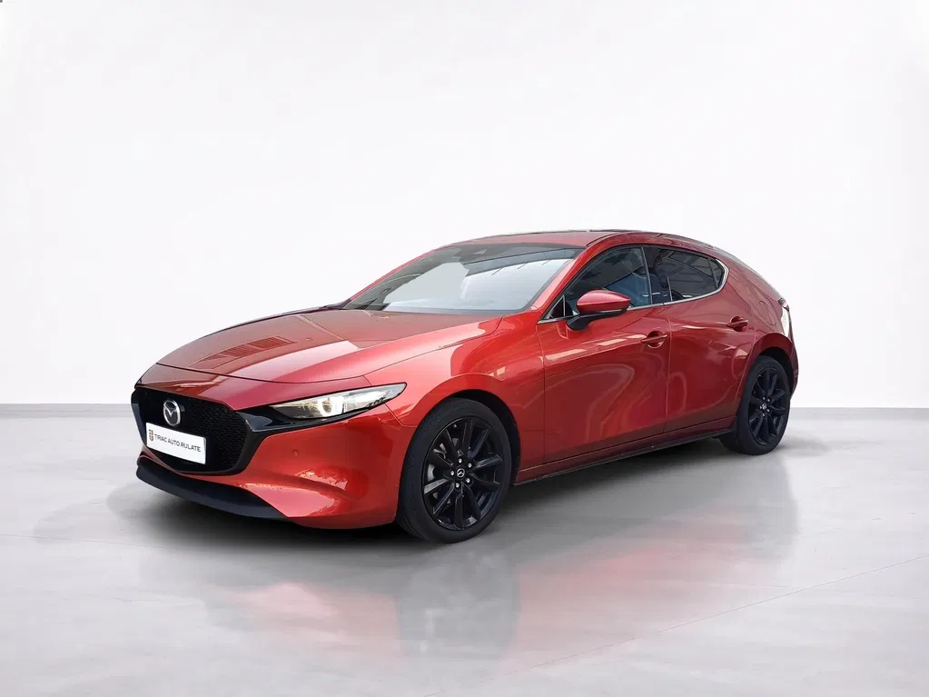 Fotografie: 2021 Mazda 3