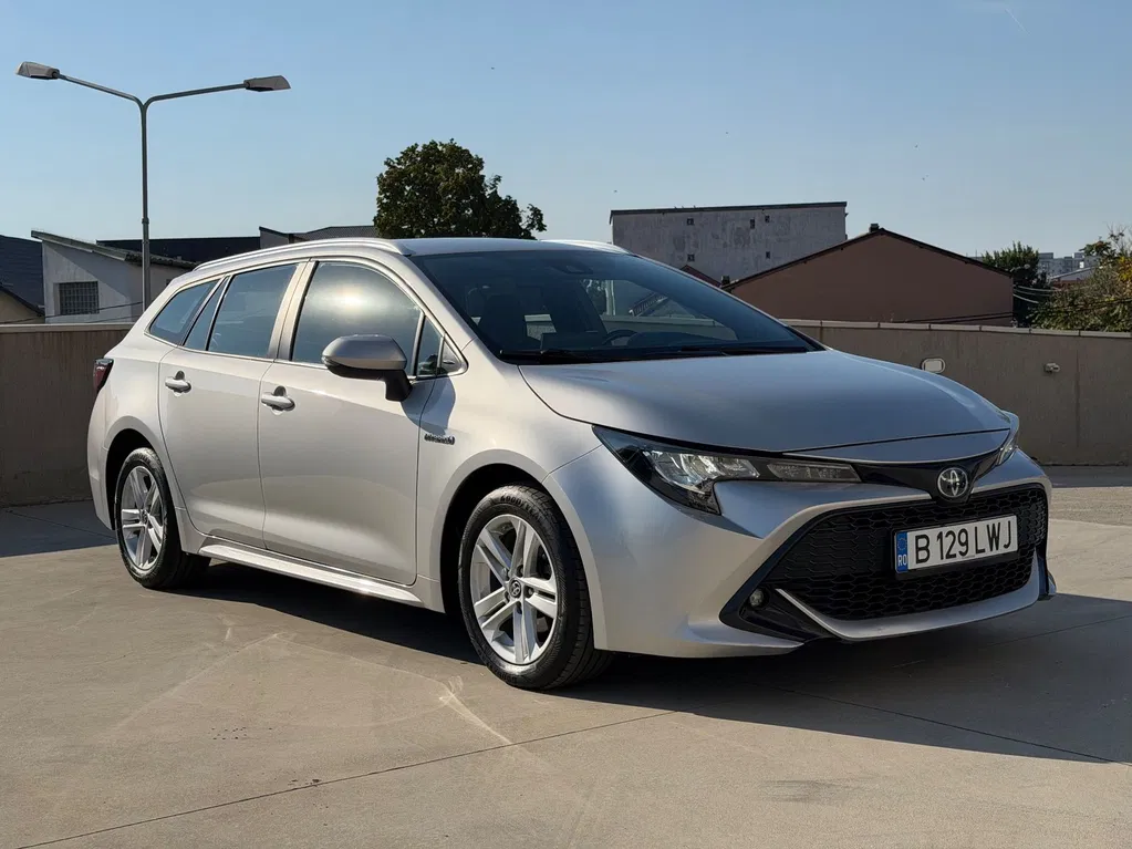 Fotografie: 2021 Toyota Corolla