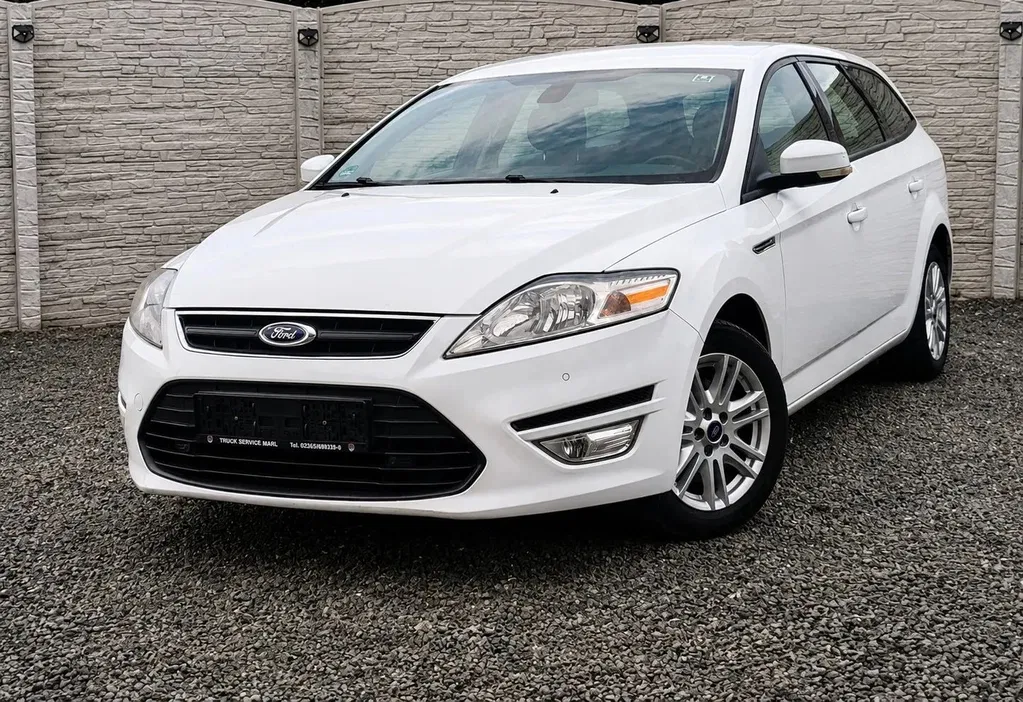 Fotografie: 2011 Ford Mondeo