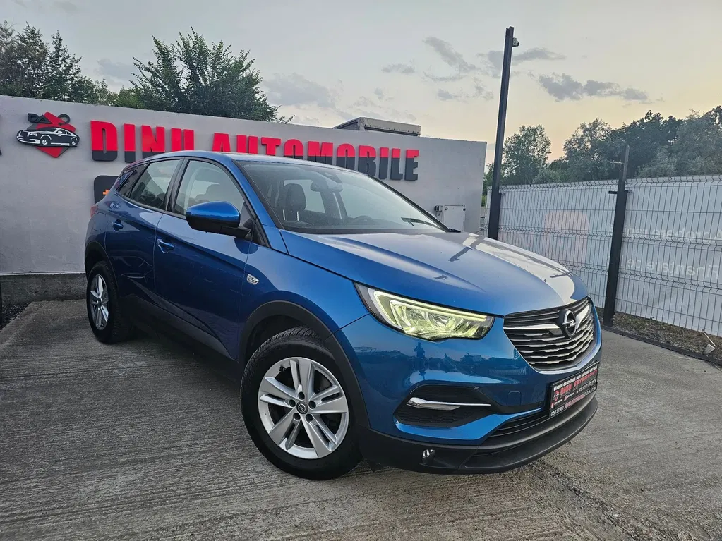 Fotografie: 2021 Opel Grandland X
