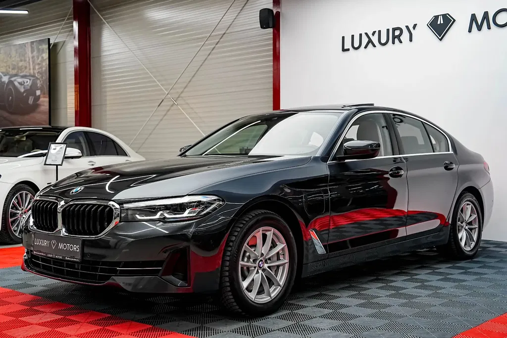 Fotografie: 2021 BMW Seria 5