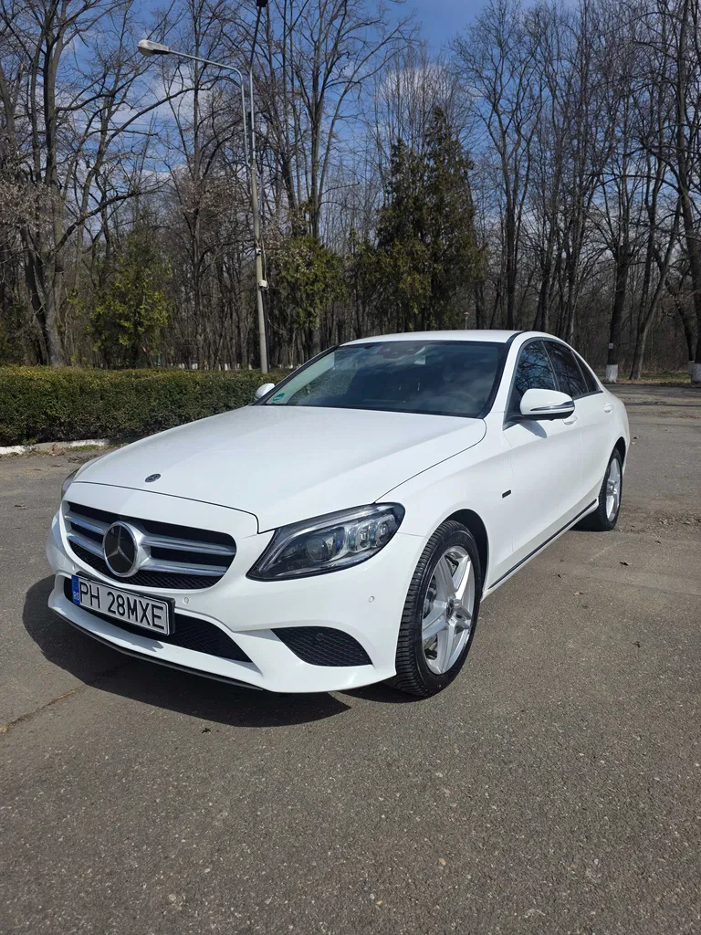 Fotografie: 2019 Mercedes-Benz C