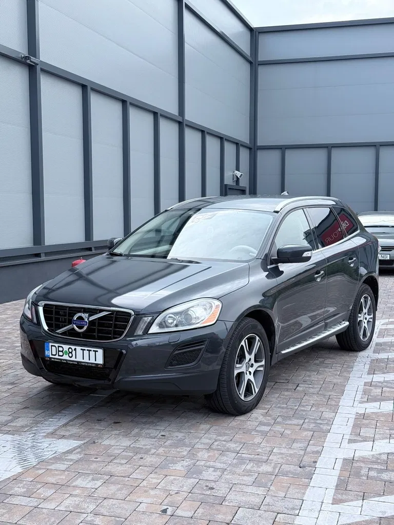 Fotografie: 2011 Volvo XC 60