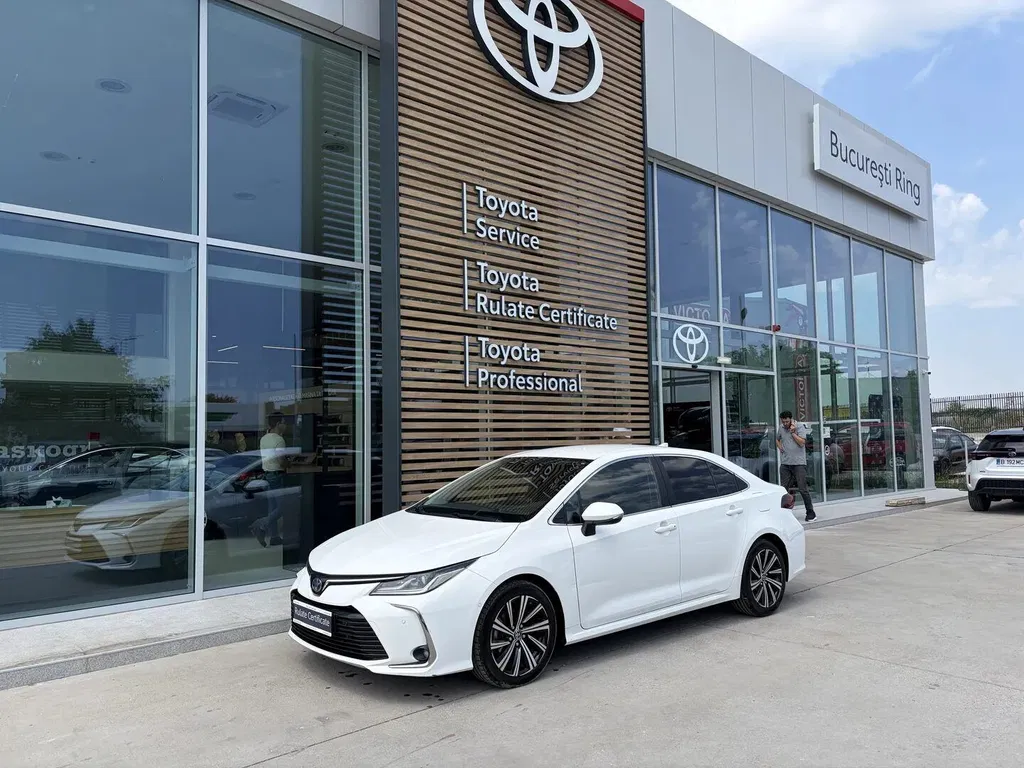 Fotografie: 2022 Toyota Corolla