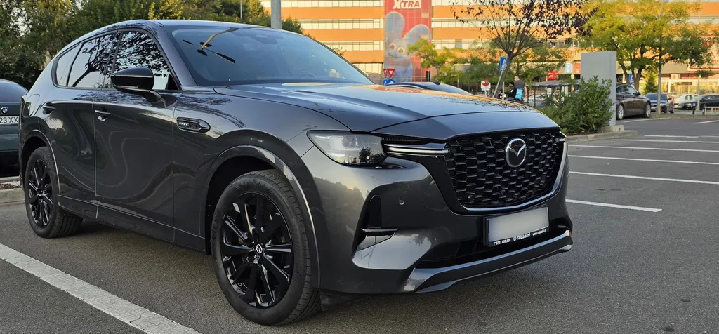 Fotografie: 2023 Mazda CX-60