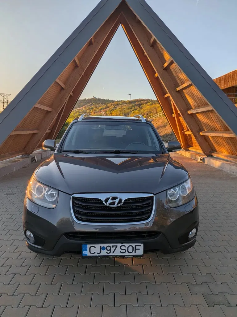 Fotografie: 2011 Hyundai Santa Fe