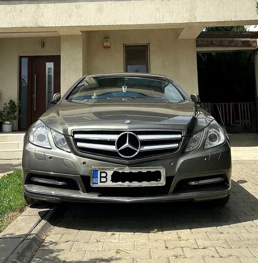 Fotografie: 2012 Mercedes-Benz E Class