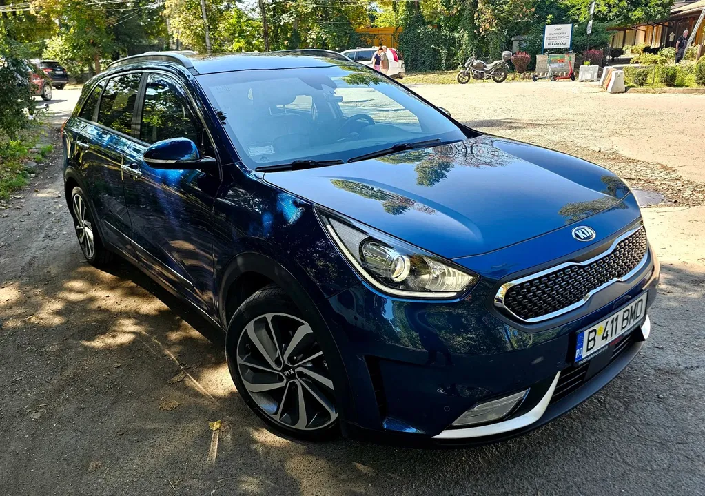 Fotografie: 2016 Kia Niro