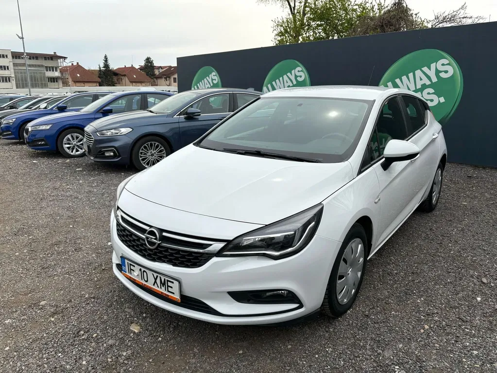 Fotografie: 2019 Opel Astra