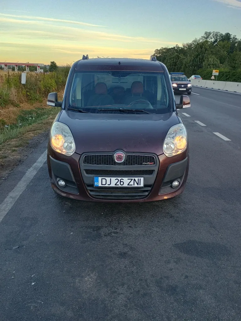 Fotografie: 2010 Fiat Doblo