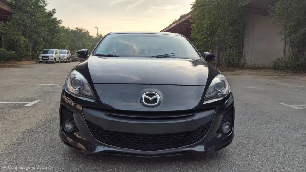 Fotografie: 2012 Mazda 3