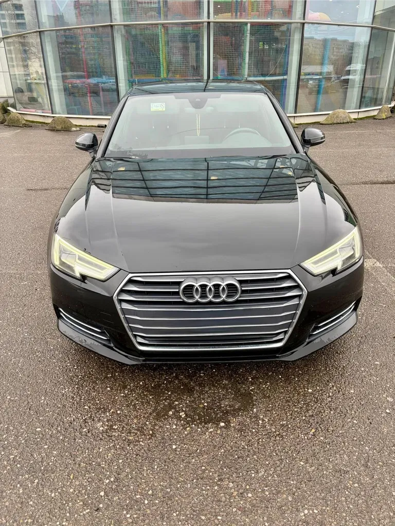 Fotografie: 2017 Audi A4 Limuzina