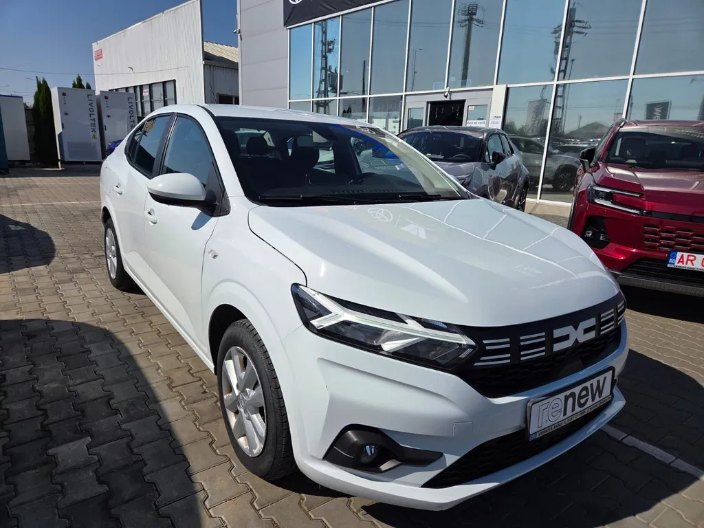 Fotografie: 2023 Dacia Logan