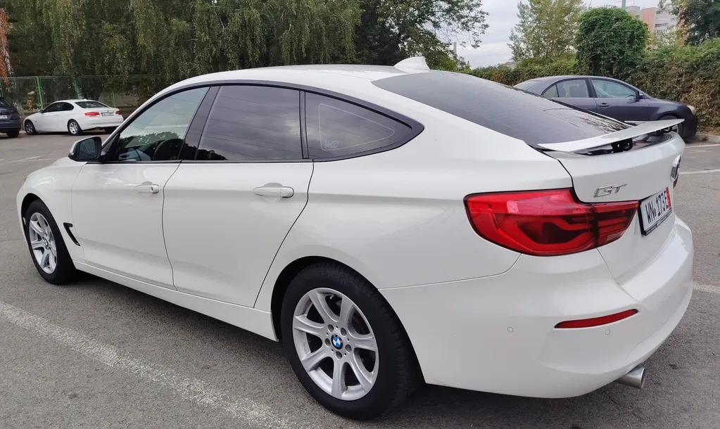Fotografie: 2017 BMW Seria 3