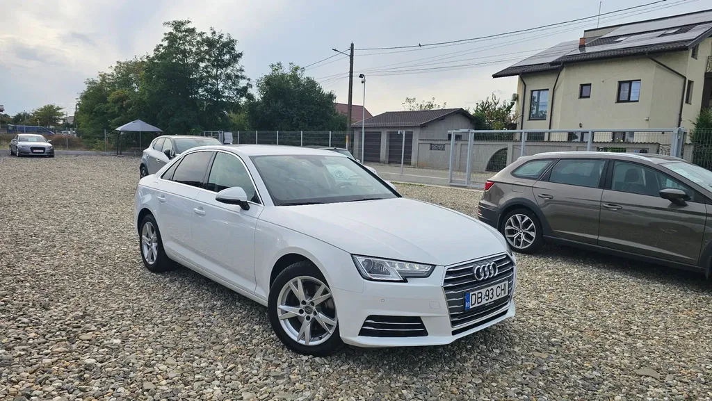 Fotografie: 2016 Audi A4 Limuzina