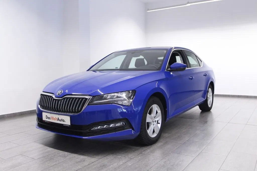 Fotografie: 2022 Skoda Superb