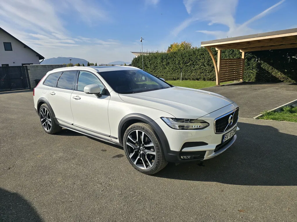 Fotografie: 2020 Volvo V90