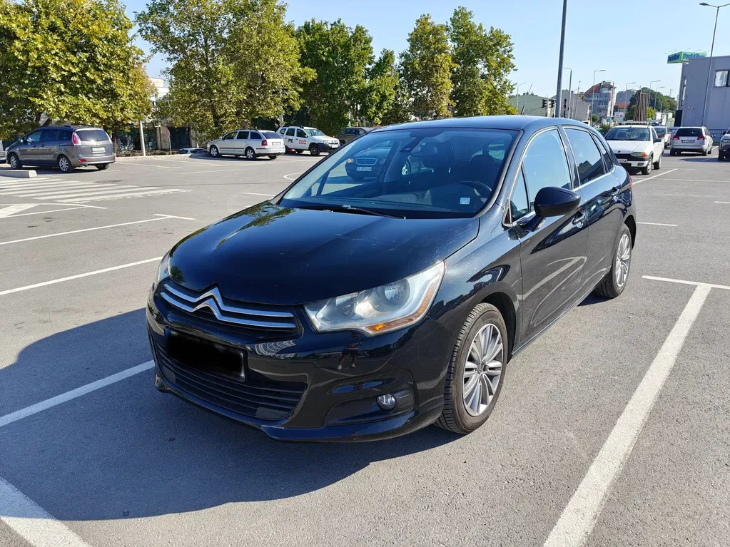 Fotografie: 2011 Citroen C4