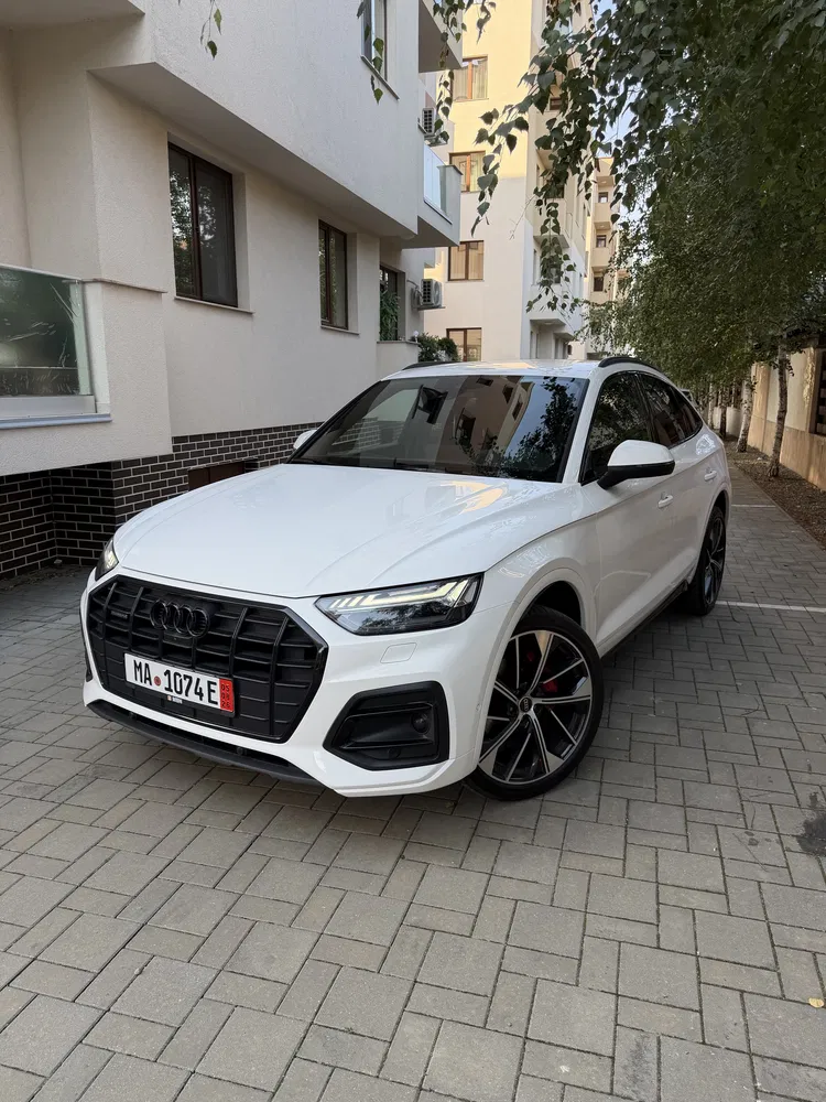 Fotografie: 2022 Audi Q5 Sportback