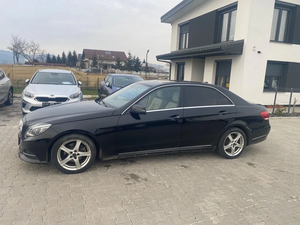 Fotografie: 2016 Mercedes-Benz E Class