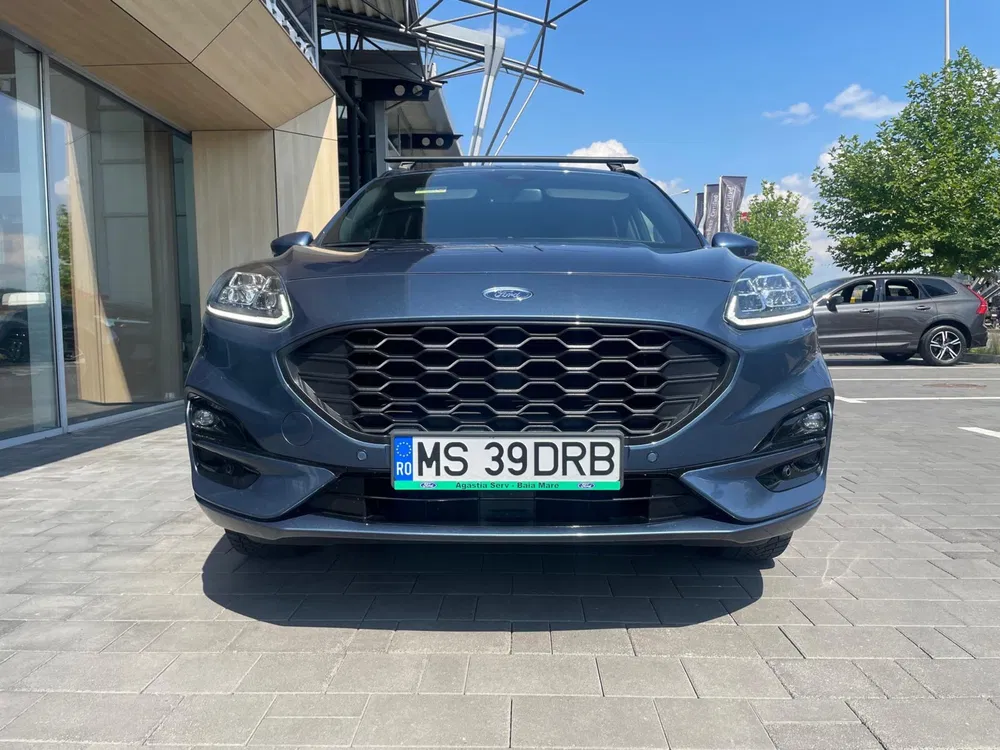 Fotografie: 2023 Ford Kuga