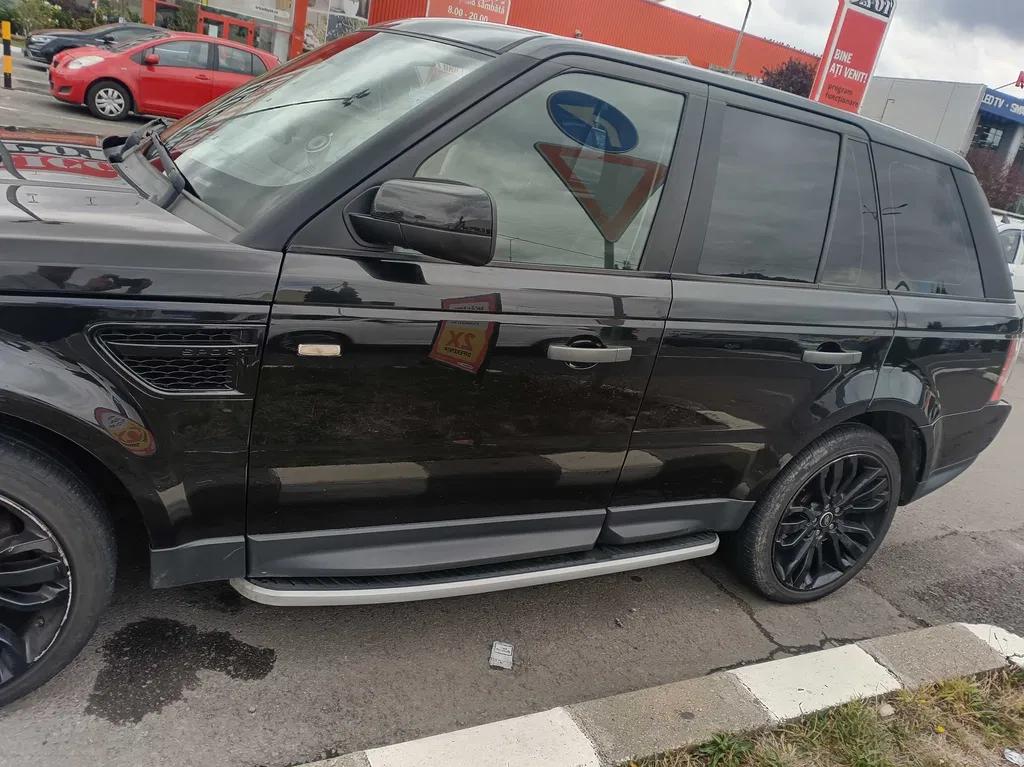 Fotografie: 2011 Land Rover Range Rover Sport