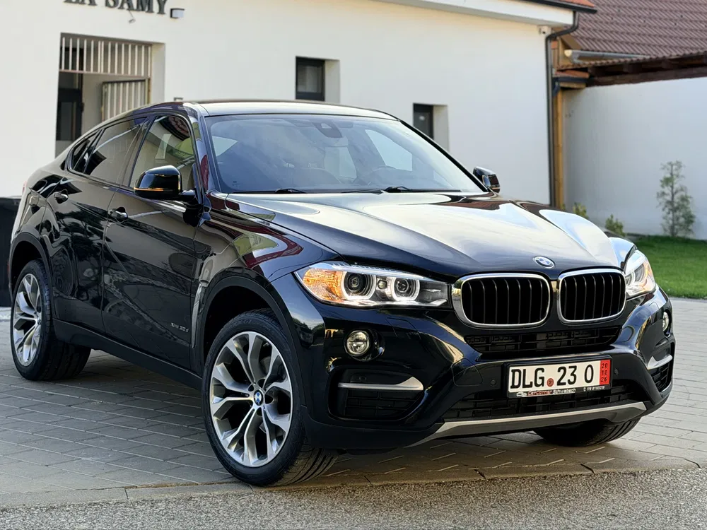 Fotografie: 2015 BMW X6