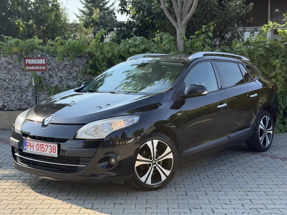 Fotografie: 2011 Renault Megane