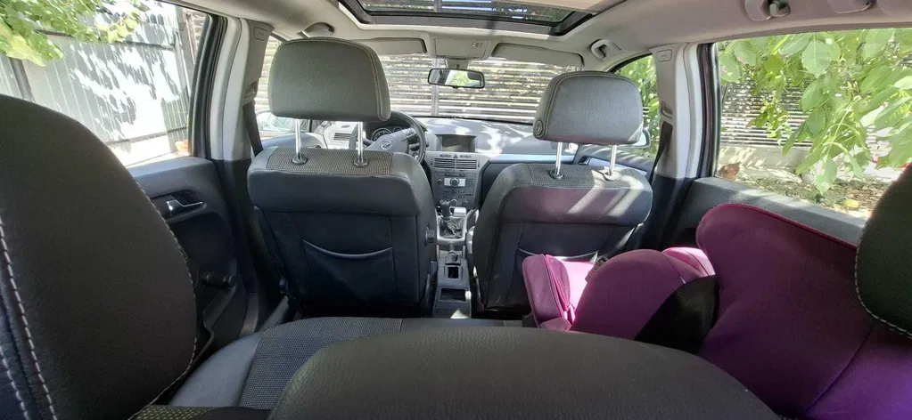 Fotografie: 2006 Opel Astra