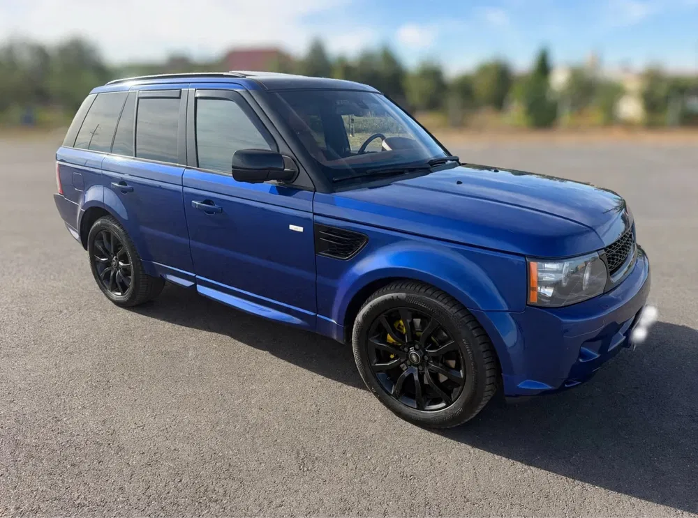 Fotografie: 2012 Land Rover Range Rover Sport