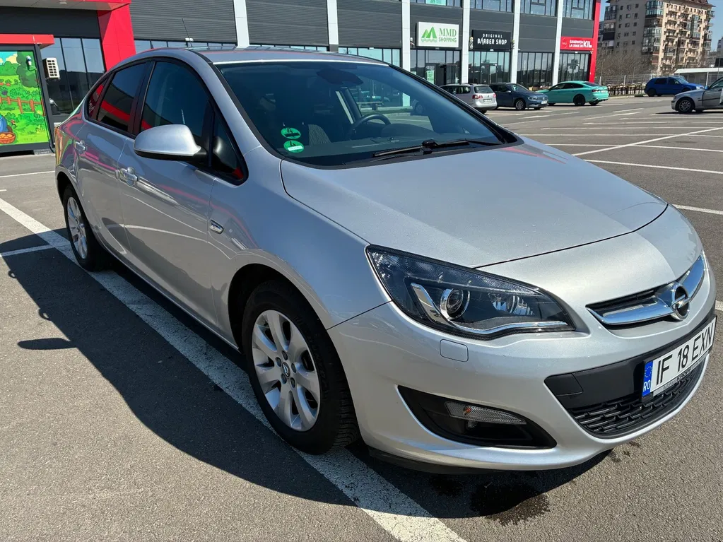 Fotografie: 2016 Opel Astra