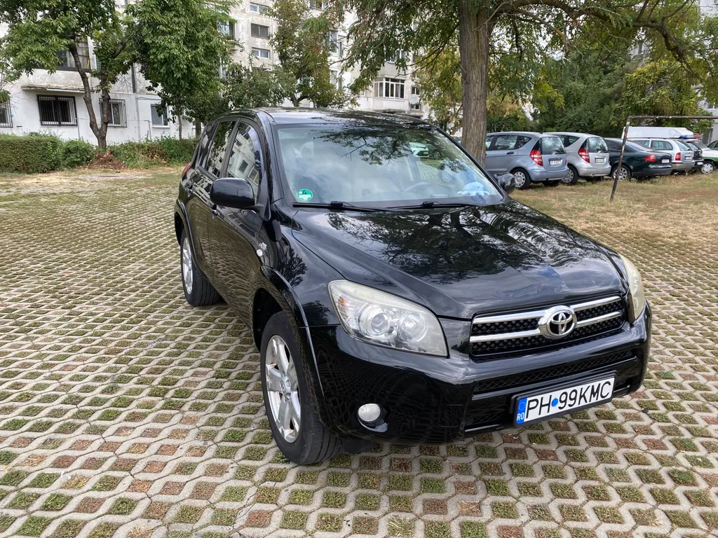 Fotografie: 2006 Toyota RAV-4