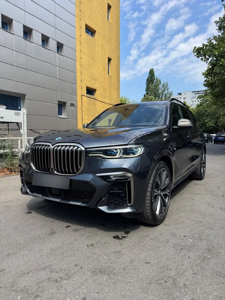 Fotografie: 2019 BMW X7