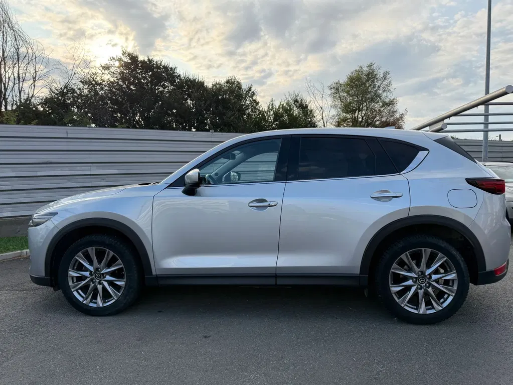 Fotografie: 2020 Mazda CX-5