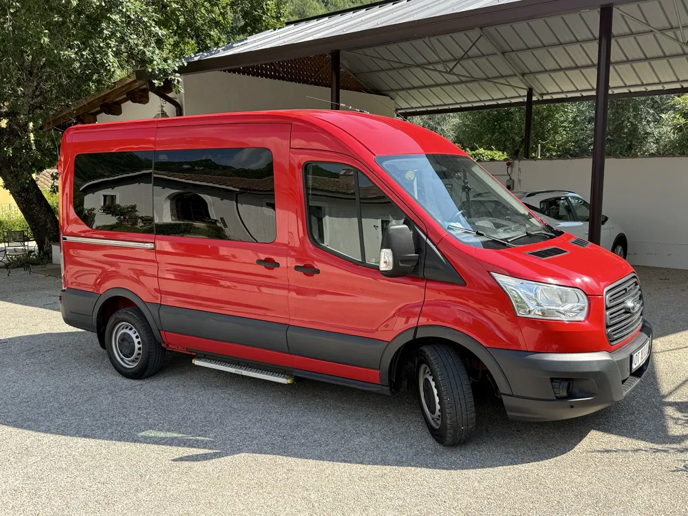 Fotografie: 2017 Ford Transit