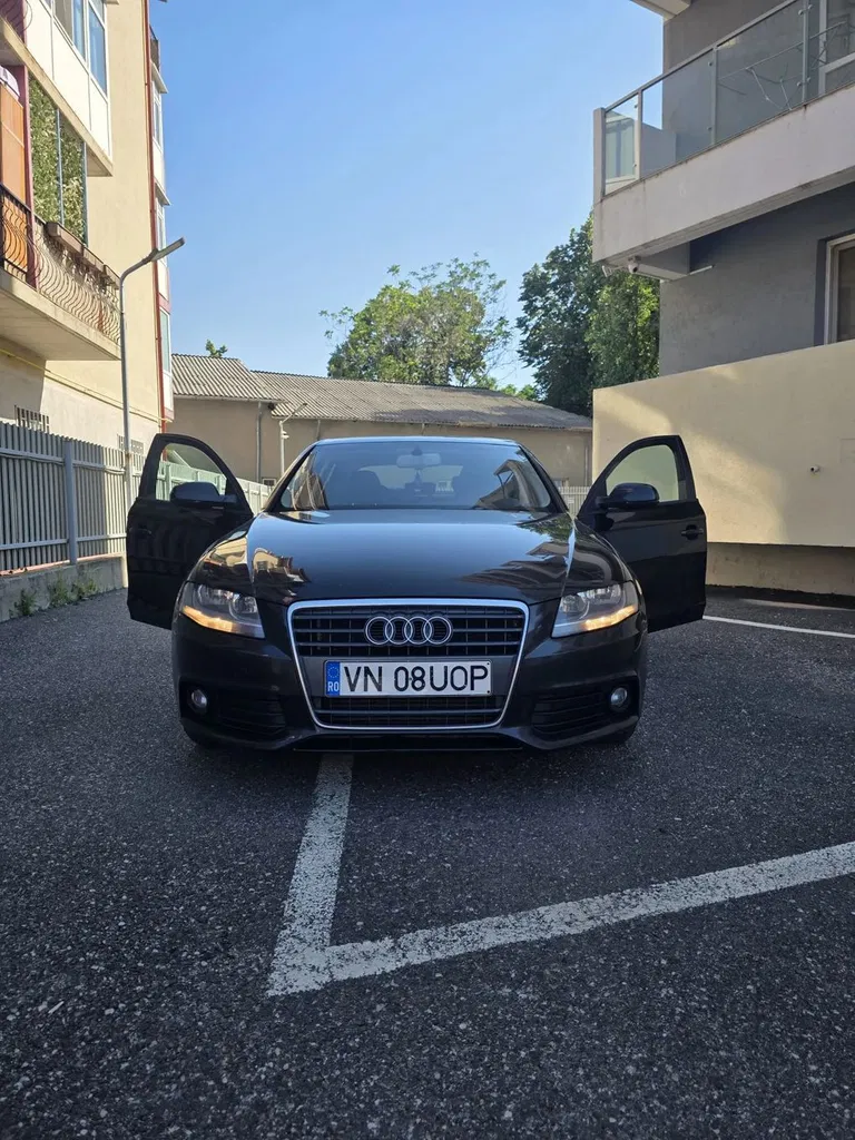 Fotografie: 2010 Audi A4 Limuzina