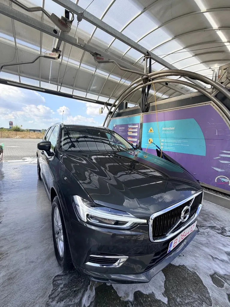 Fotografie: 2020 Volvo XC 60