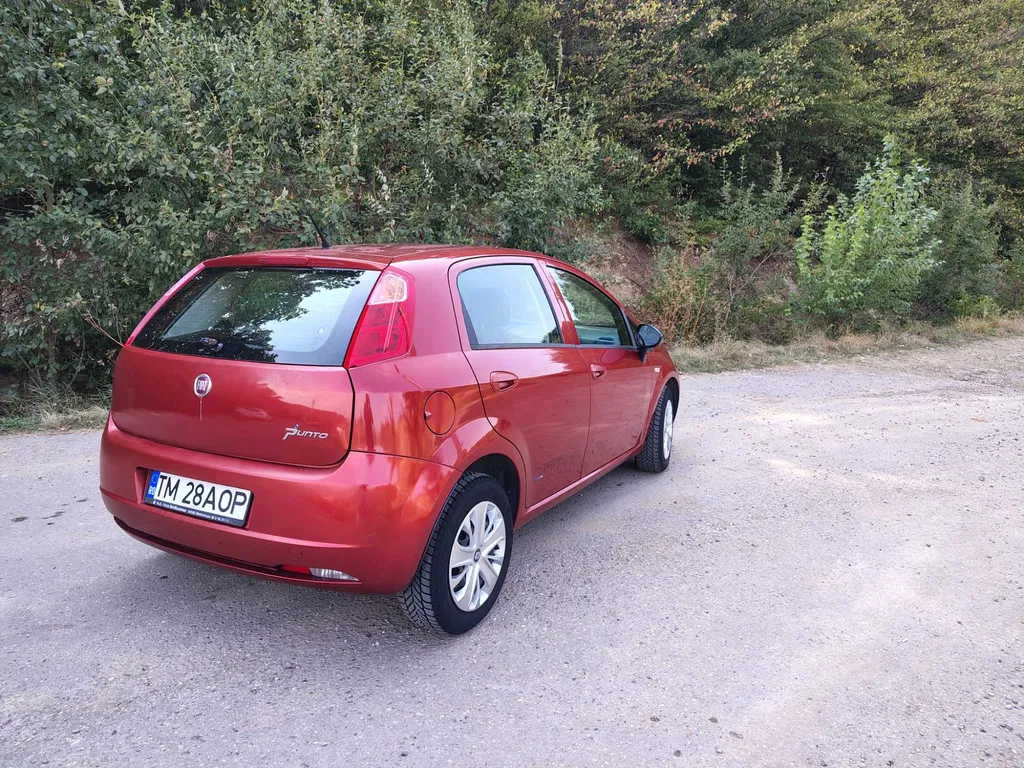 Fotografie: 2009 Fiat Grande Punto
