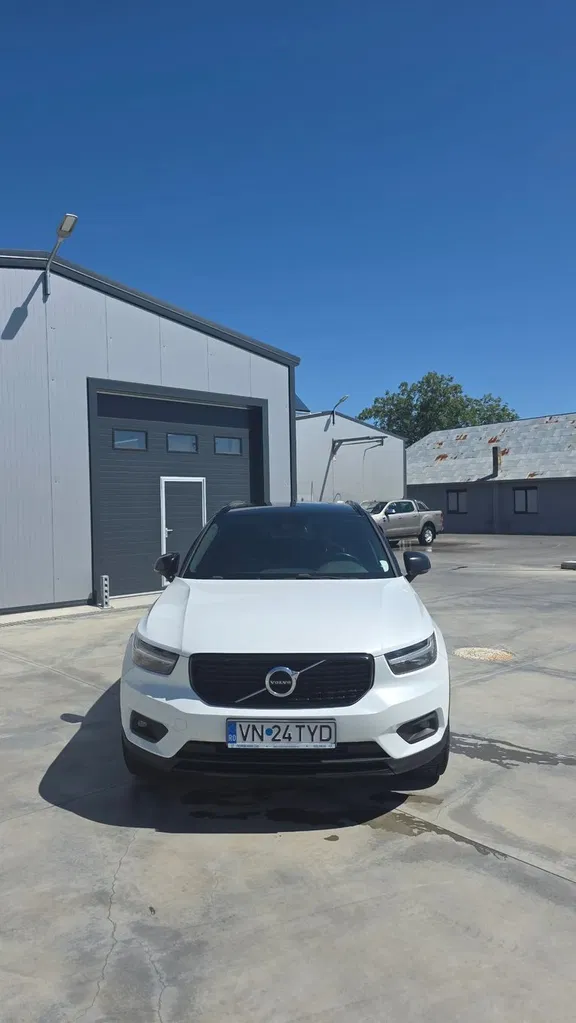Fotografie: 2018 Volvo XC 40