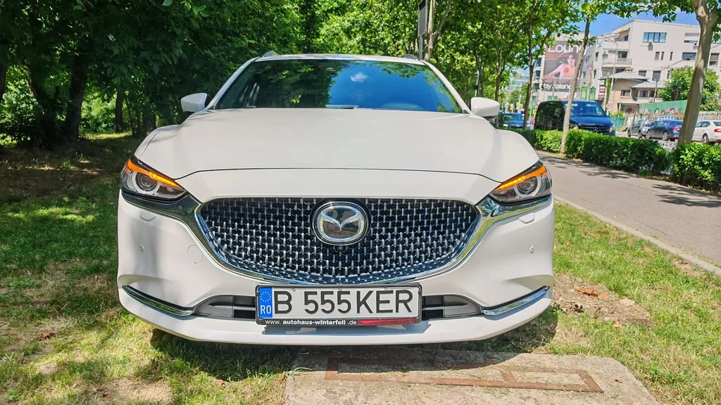 Fotografie: 2019 Mazda 6