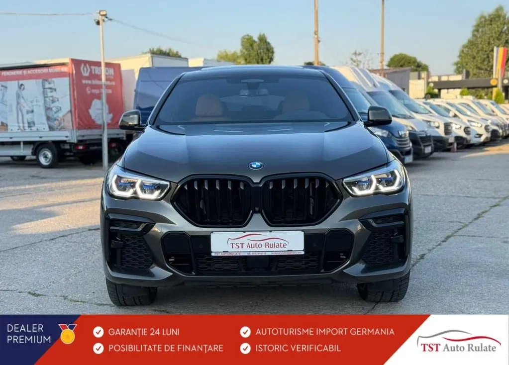 Fotografie: 2023 BMW X6