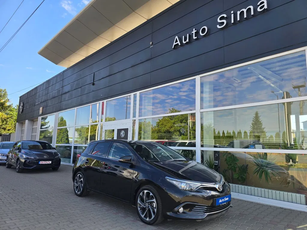 Fotografie: 2017 Toyota Auris