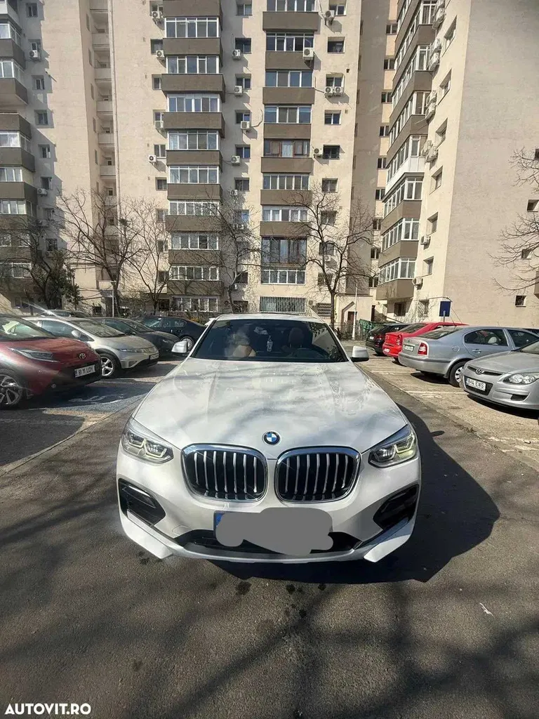 Fotografie: 2018 BMW X4