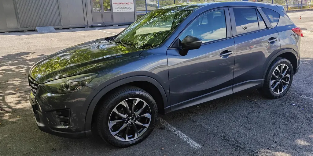Fotografie: 2015 Mazda CX-5