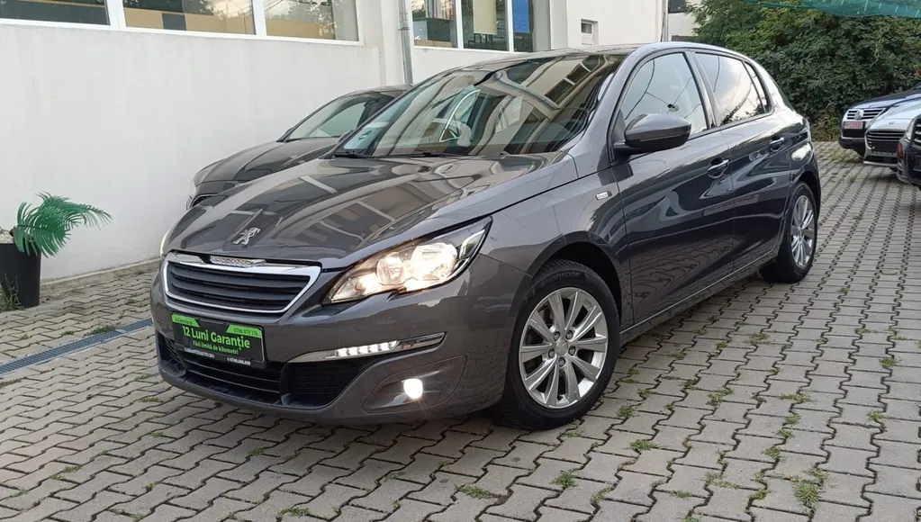 Fotografie: 2016 Peugeot 308