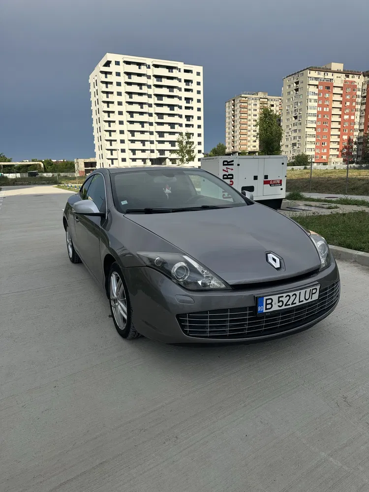 Fotografie: 2011 Renault Laguna