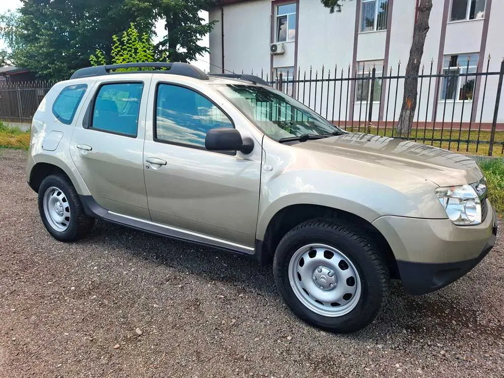 Fotografie: 2011 Dacia Duster