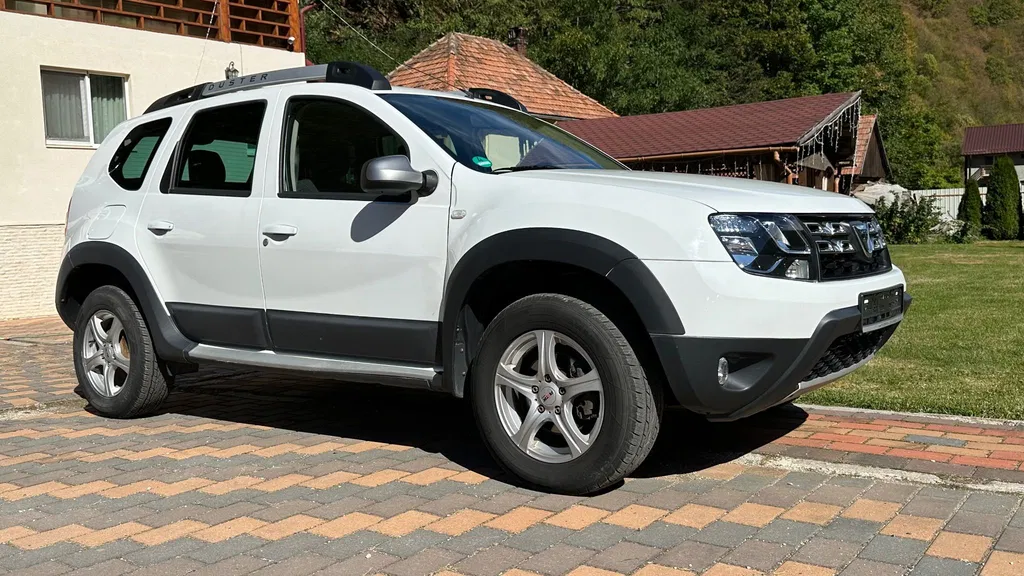 Fotografie: 2014 Dacia Duster