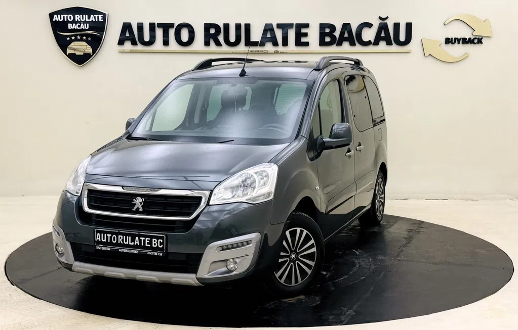 Fotografie: 2018 Peugeot Partner